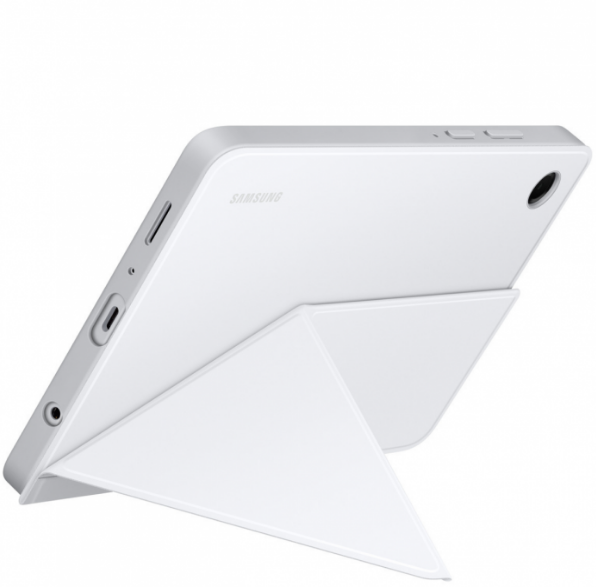 Egy fehér Samsung tablet fehér tokkal fel van támasztva. A tabletta oldalán portok és gombok láthatók.