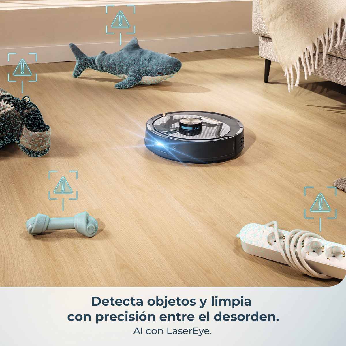 Una aspiradora robot en piso de madera, con un tiburón de juguete, un hueso para perros y un cable de extensión. La aspiradora tiene LaserEye.