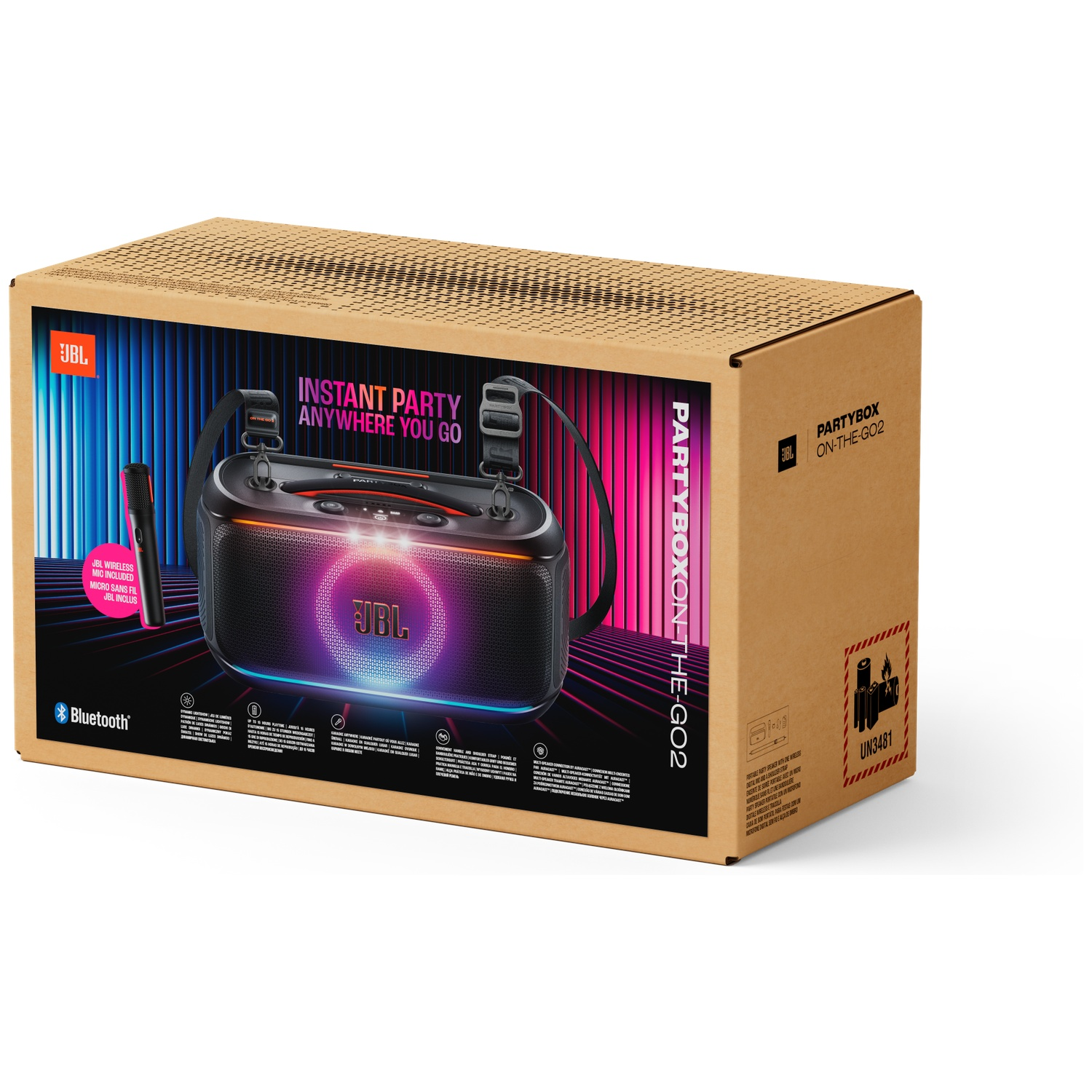 Een JBL Partybox-luidspreker in een kartonnen doos. De doos toont de luidspreker met een microfoon en de tekst 'Instant Party Anywhere You Go'.