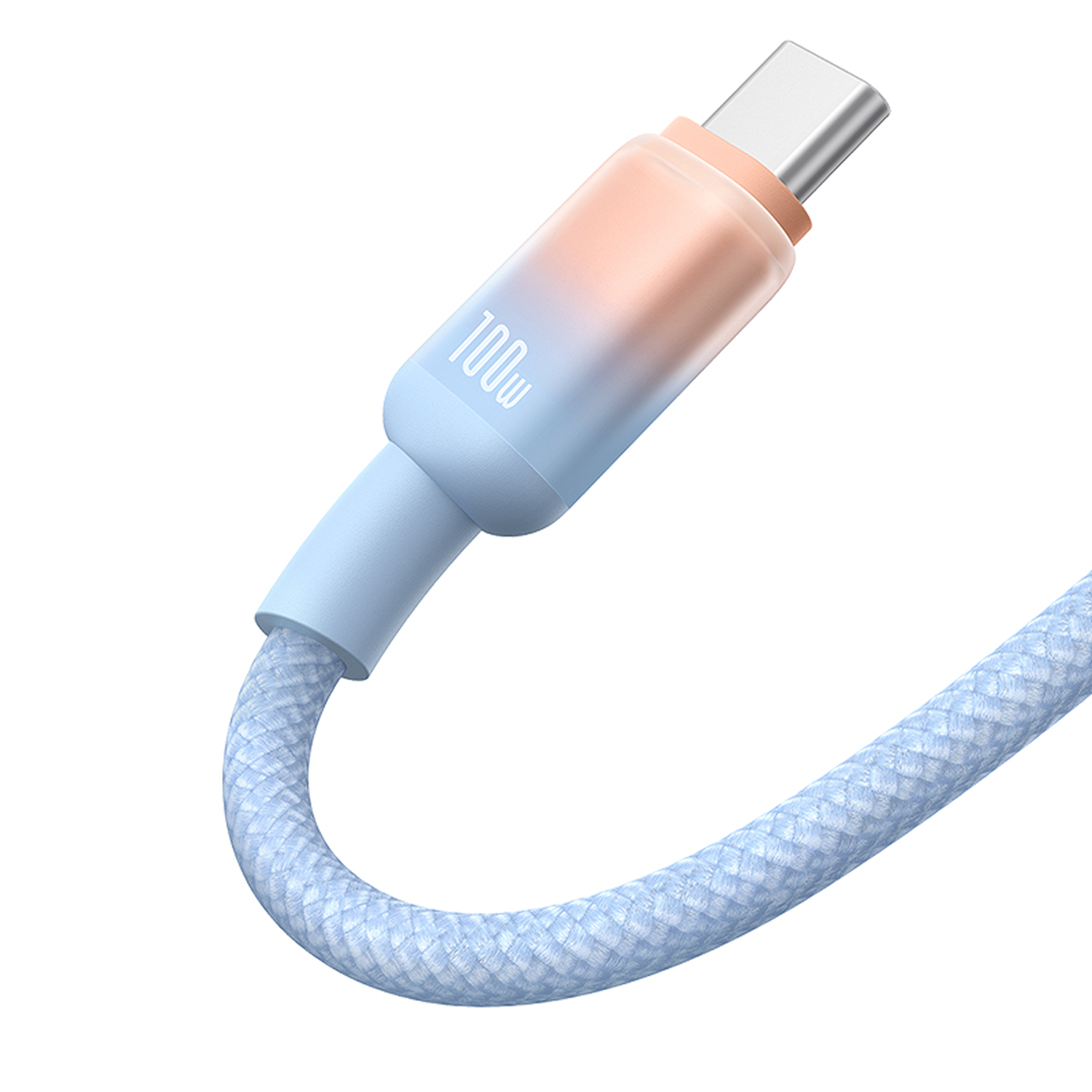 Un cable de carga USB-C. El cable tiene un diseño trenzado azul. El cabezal es plateado y naranja, con '100w' impreso en la sección azul.