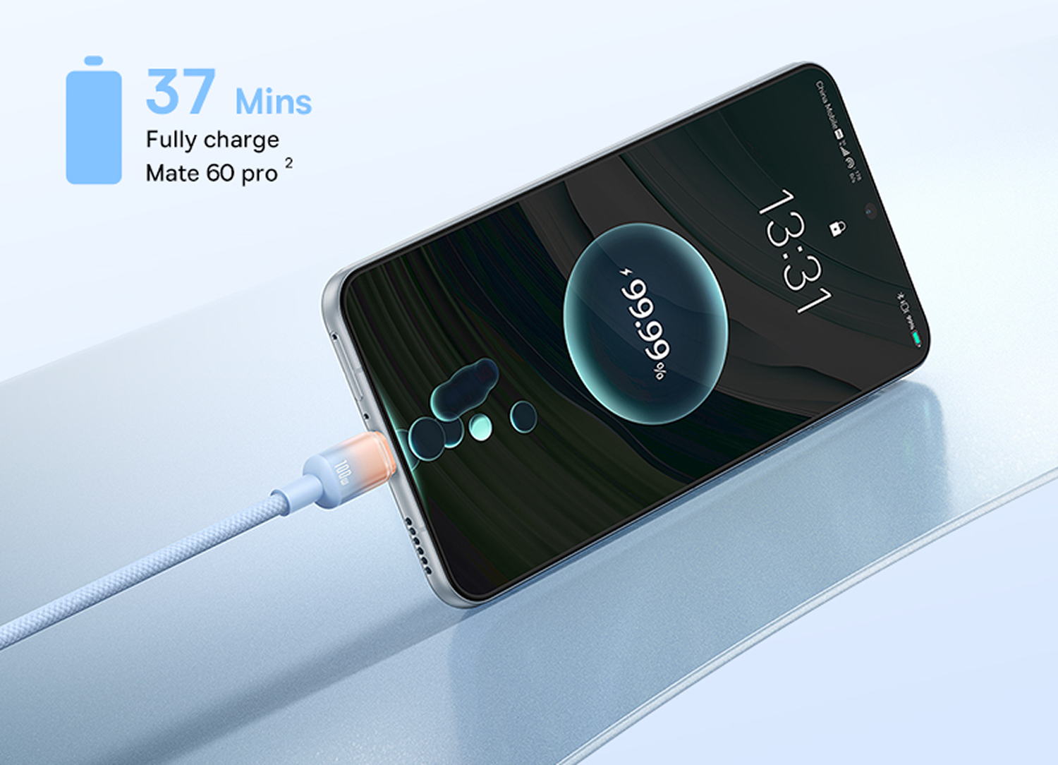 Teléfono cargando al 99,99% en 37 minutos, conectado a un cable azul. La hora es 13:31. Mate 60 pro.
