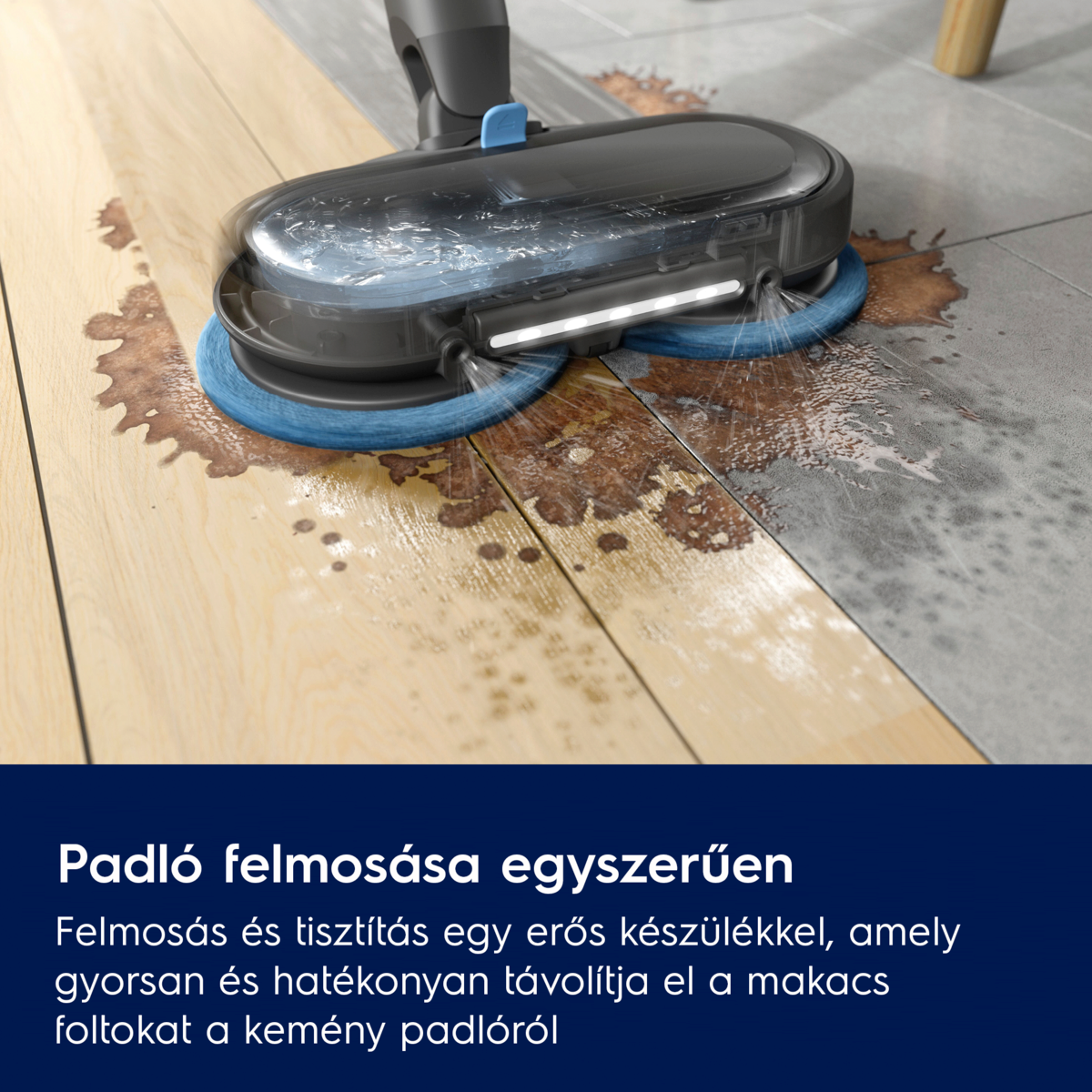 Egy padlótisztító egy piszkos padlót tisztít. A tisztító fekete és kék. A padló fa és csempe.