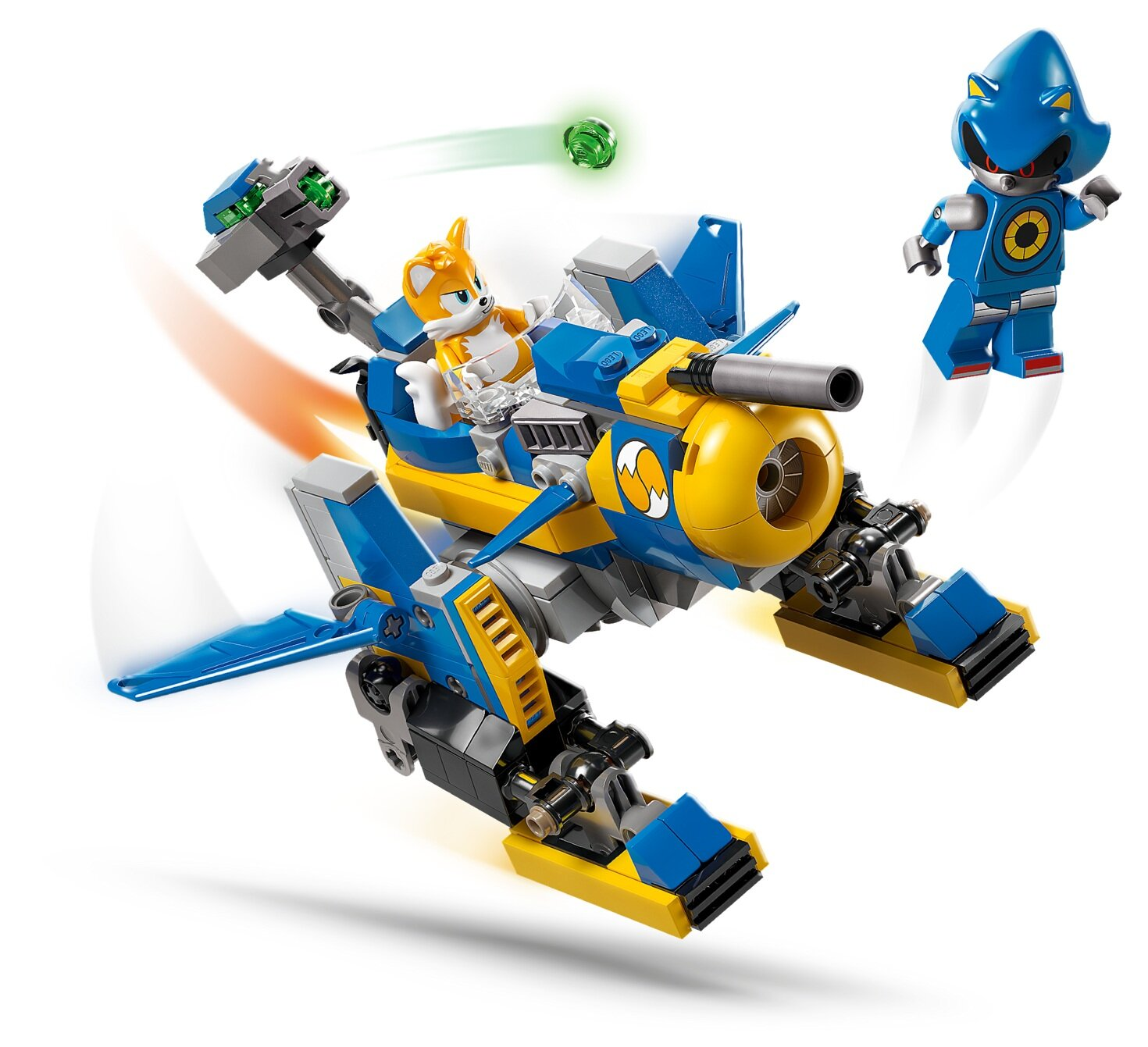 Zestaw Lego z Tailsem w niebiesko-żółtym samolocie, Metal Sonic w tle i zieloną kulą energii.