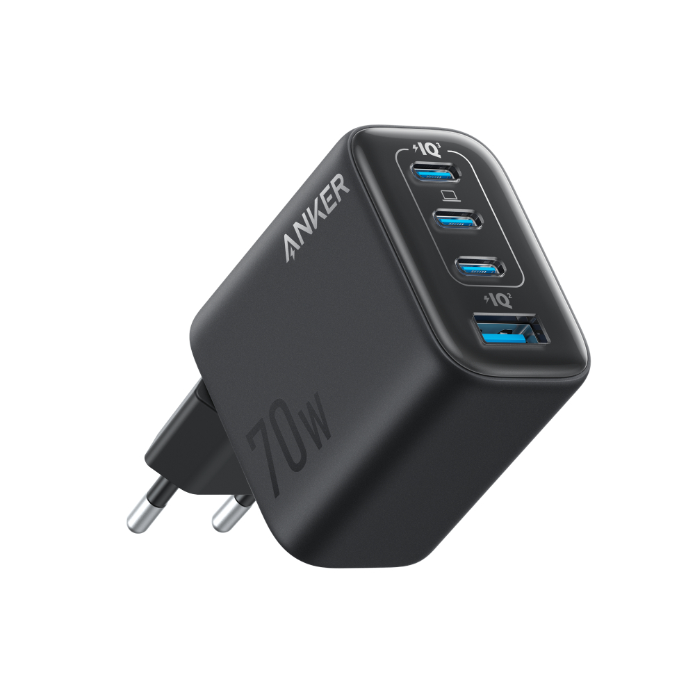 Schwarzes Anker 70W Ladegerät mit drei USB-Anschlüssen und einem Stecker. Das Anker-Logo ist sichtbar. Die Anschlüsse sind blau.