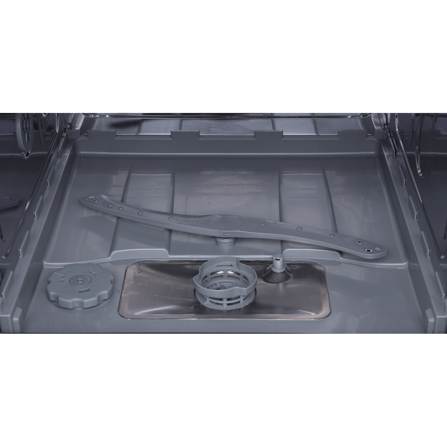 À l'intérieur d'un lave-vaisselle gris. Un long bras de pulvérisation, un filtre, un bouton rond et un panier cylindrique sont visibles.
