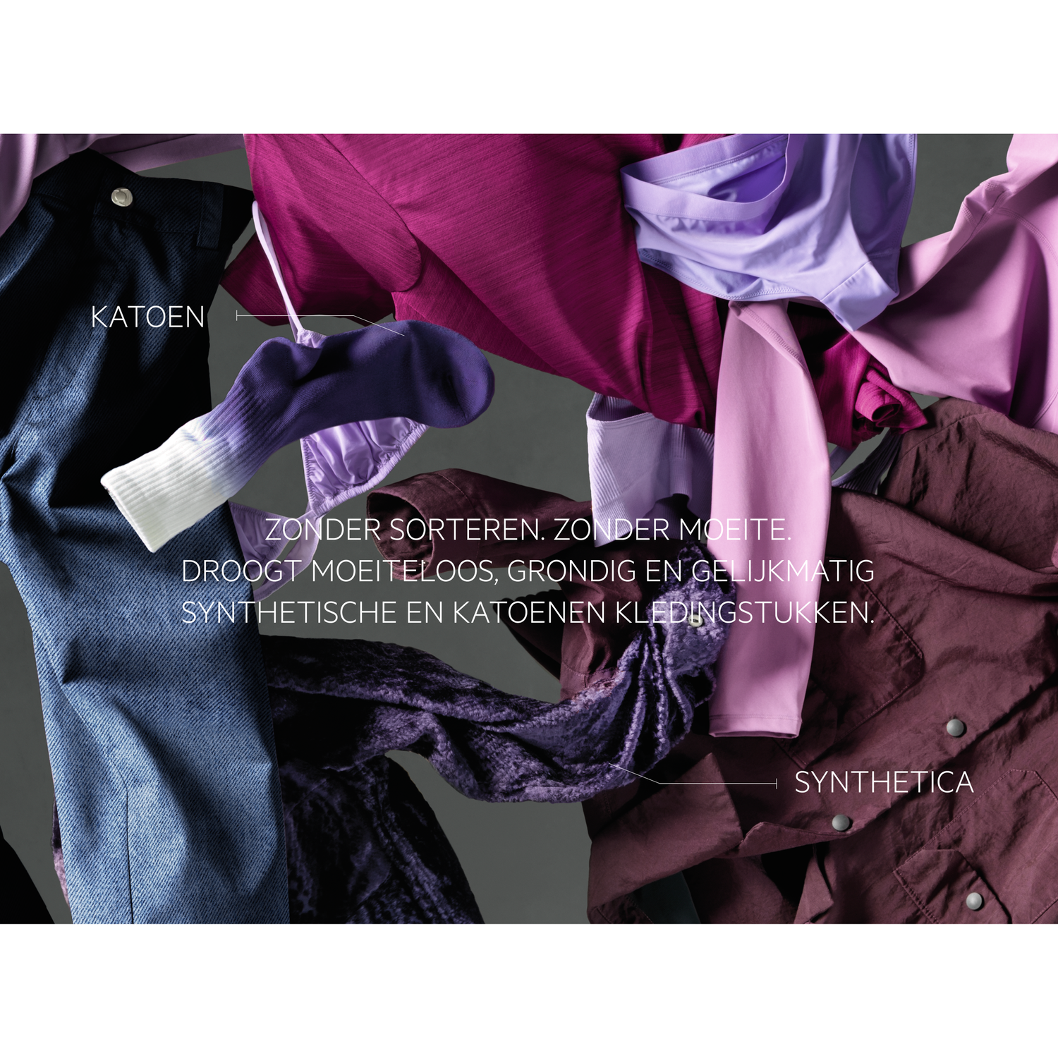 Afbeelding toont diverse kleding: paarse sokken, shirts en broeken. Teksten duiden op 'katoen' en 'synthetische' stofsoorten.