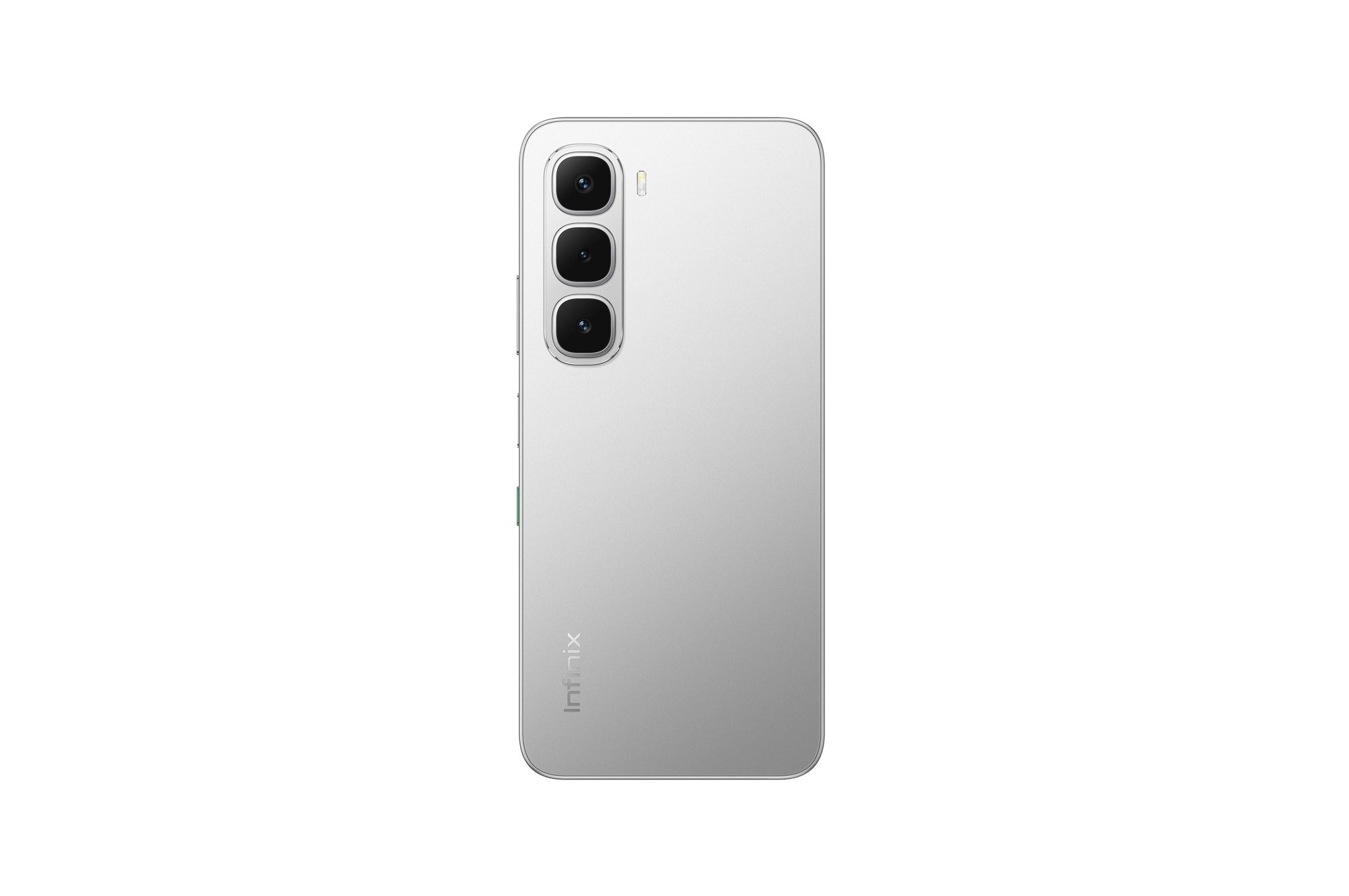 Gümüş Infinix akıllı telefon arkası. Üçlü kamera dizisi, flaş ve Infinix logosu. Yeşil vurgu. Beyaz zemin üzerinde izole.