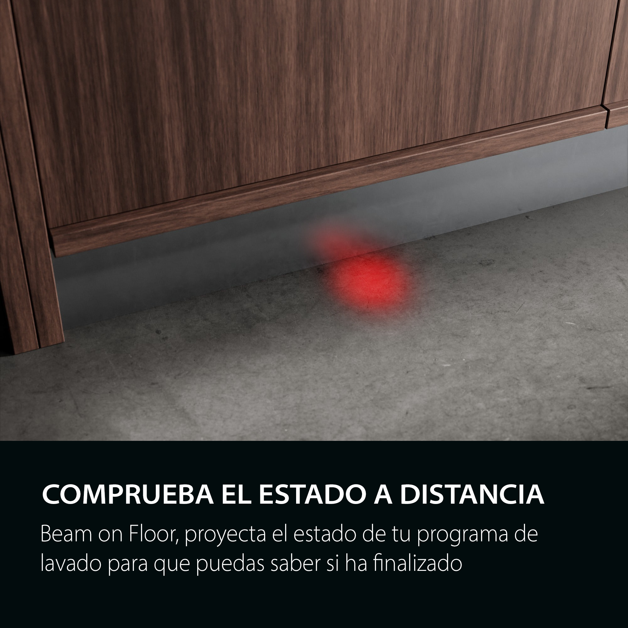 Gabinete de madera con haz rojo en el suelo. El texto dice 'Comprueba el estado a distancia'.