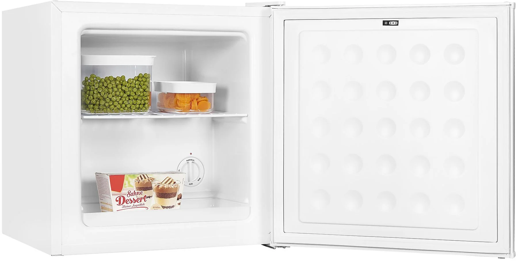 Mini-réfrigérateur blanc ouvert avec de la nourriture à l'intérieur : pois, carottes et dessert. Porte du congélateur avec motif texturé à droite.