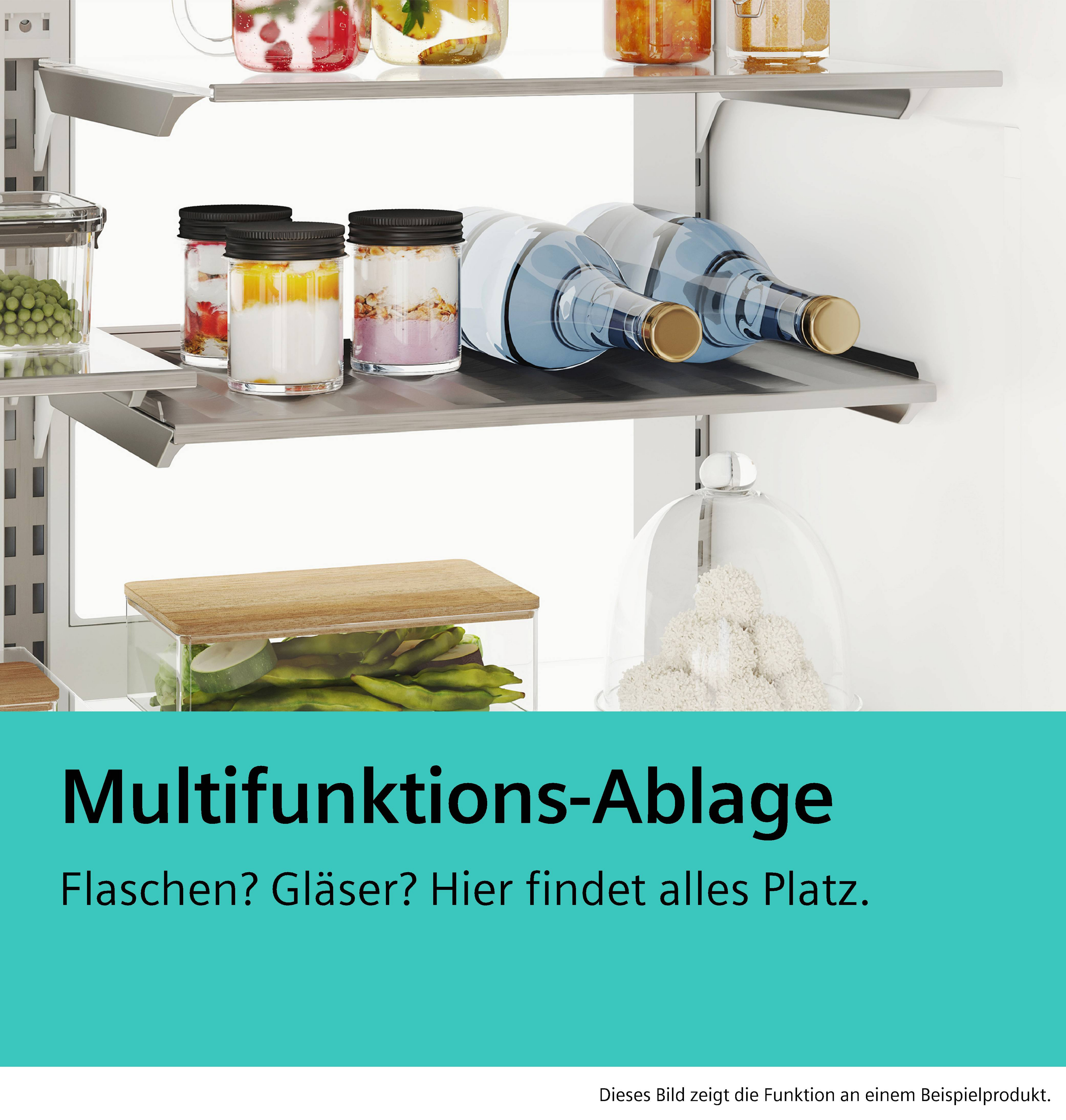 Regaleinheit mit Gläsern und Flaschen. Enthält Lebensmittel. Text: Multifunktions-Ablage, Flaschen? Gläser? Hier findet alles Platz.