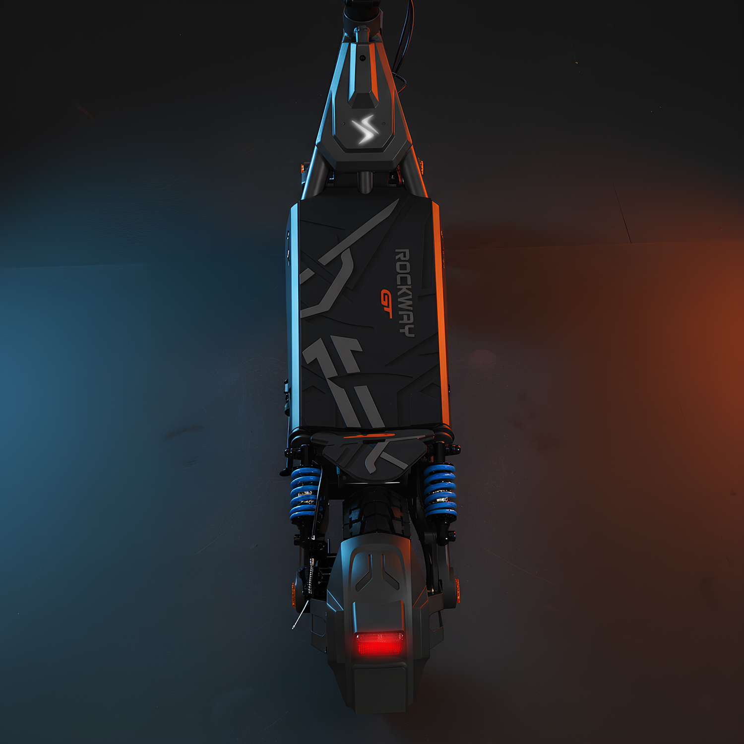 Vista superior de un patinete eléctrico negro Rockway GT. Cuenta con resortes de suspensión azules, luz trasera roja y fondo oscuro con tonos naranja y azul.