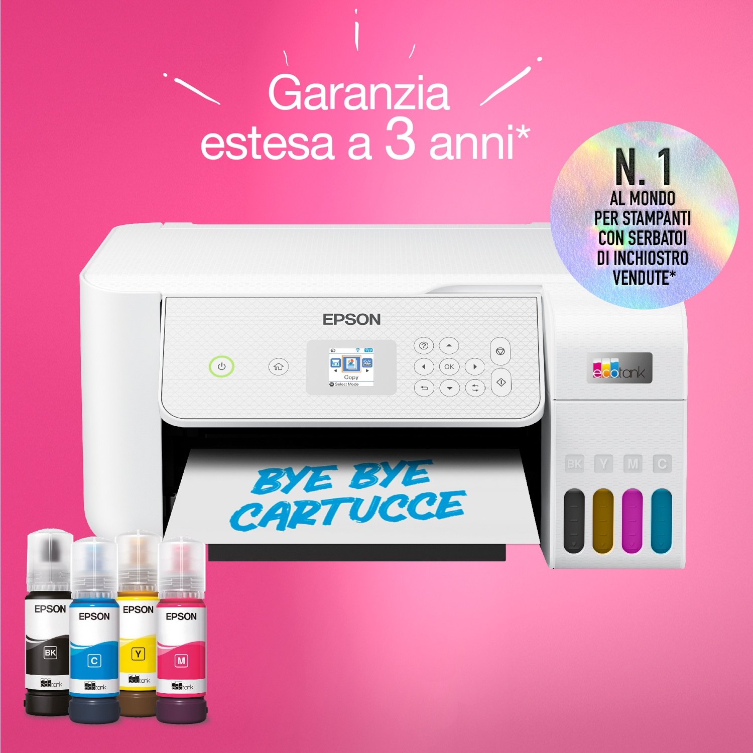 Una stampante Epson con flaconi di inchiostro e un foglio con la scritta 'BYE BYE CARTUCCE' su sfondo rosa.