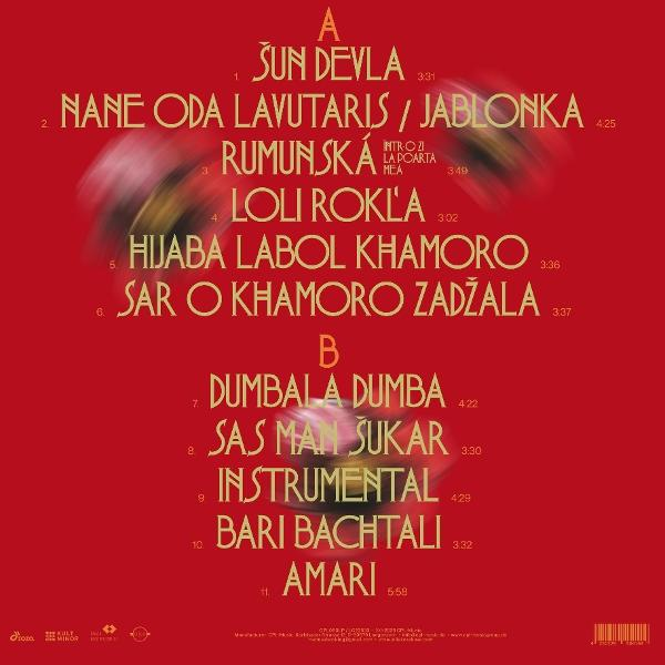 Rotes Albumcover mit goldenem Text. Listet Songtitel auf: Sun Devla, Nane Oda Lavutaris, Rumunska, Loli Rokla und andere.