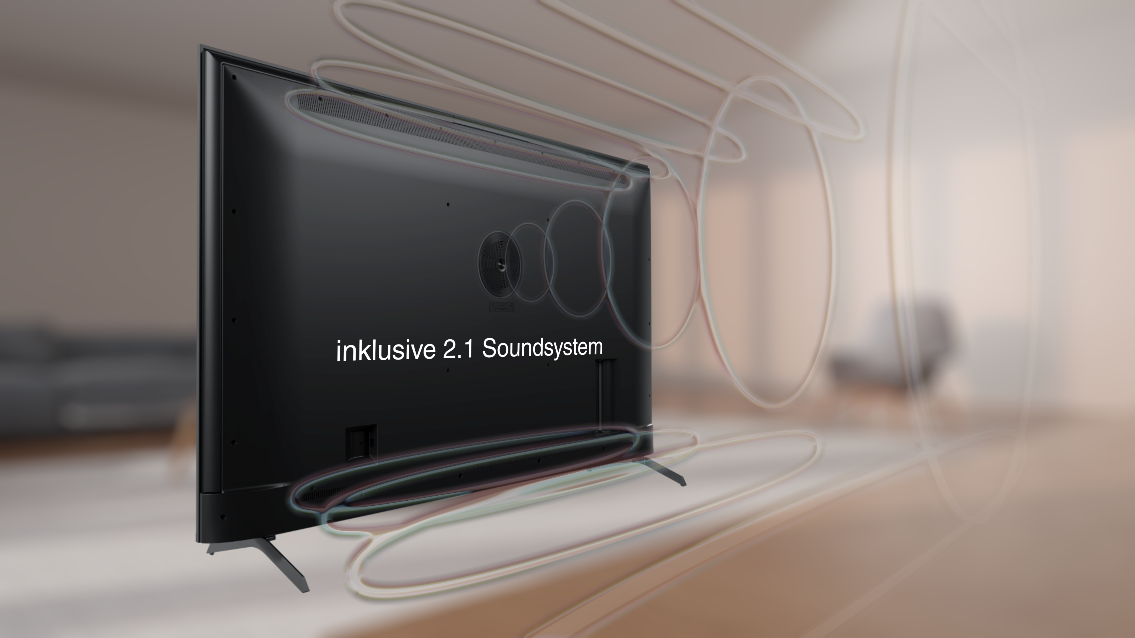 Ein schwarzer Fernseher mit Ständer. Die Rückseite zeigt Lautsprecherdetails. Text: 'inklusive 2.1 Soundsystem'.