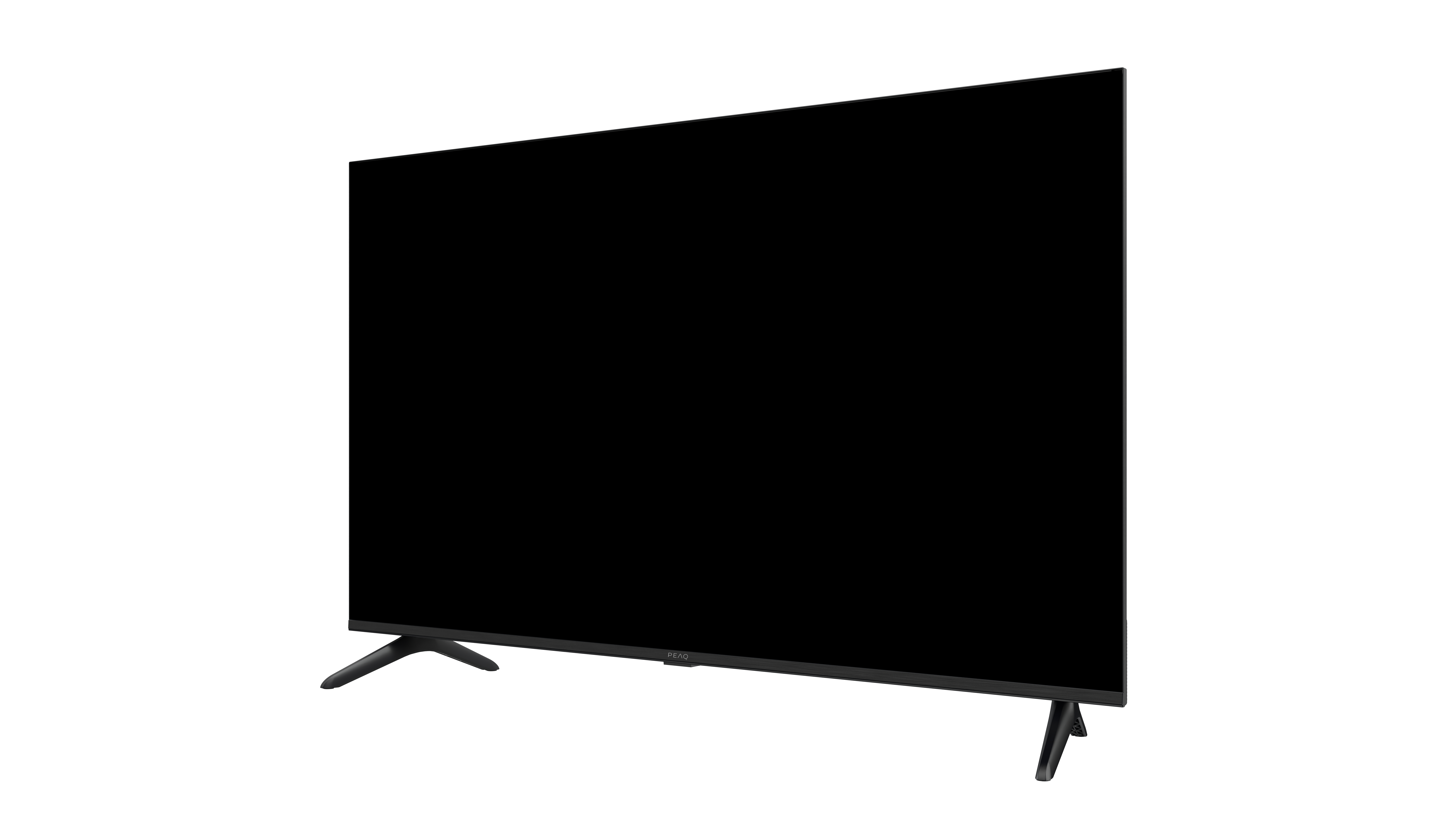Ein schwarzer Flachbildfernseher auf schwarzen Beinen, nach rechts abgewinkelt, vor weißem Hintergrund.