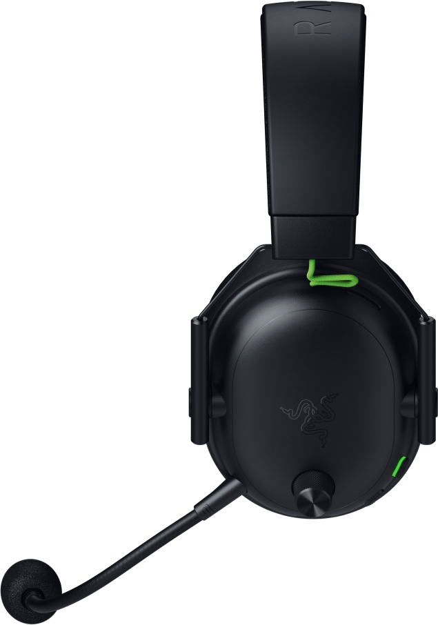 Schwarzes Razer-Gaming-Headset. Verfügt über ein Mikrofon, grüne Akzente und das Razer-Logo. Vor weißem Hintergrund.