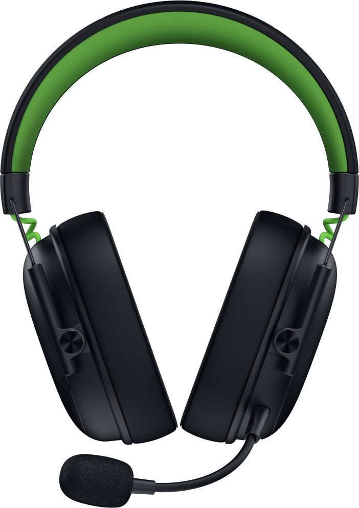 Schwarzes Gaming-Headset mit grünen Akzenten. Mit Mikrofon, Ohrmuscheln und gepolstertem Kopfband. Weißer Hintergrund.