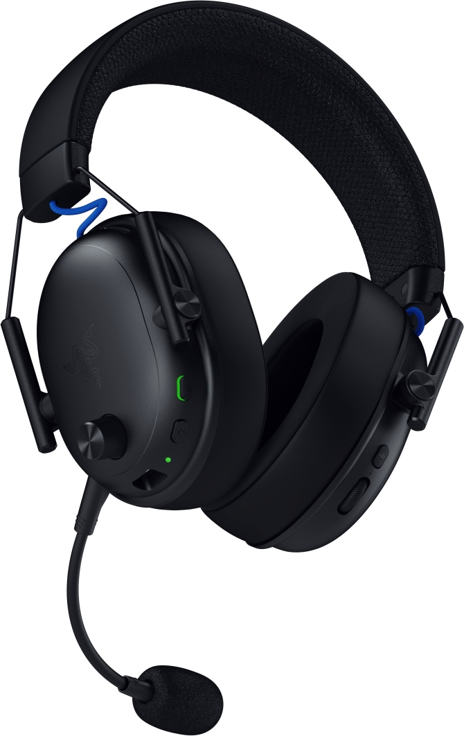 Schwarzes Razer-Gaming-Headset mit Mikrofon. Verfügt über ein gepolstertes Kopfband, Ohrmuscheln und Bedienelemente. Blaue Akzente sichtbar.