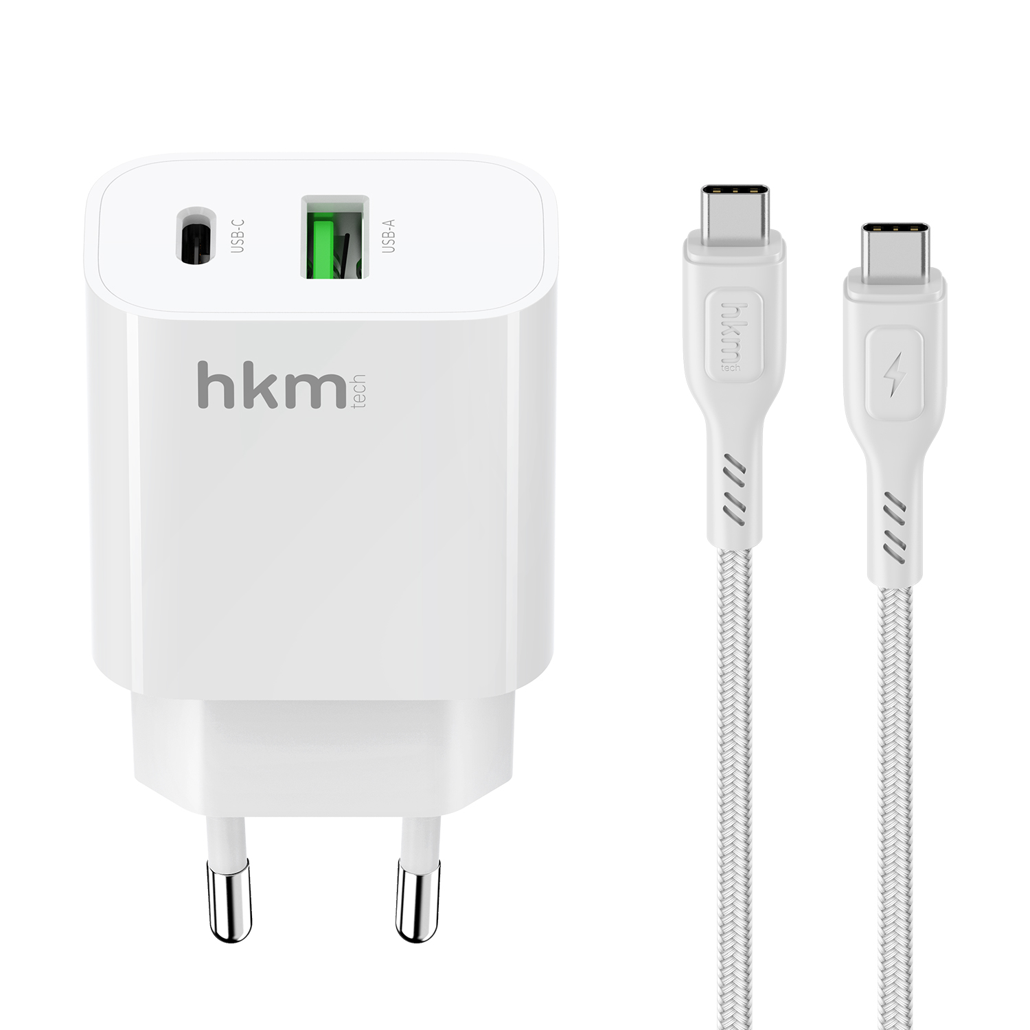 İki şarj kablosu olan beyaz bir HKM tech şarj cihazı. Bir kabloda şimşek sembolü var. USB-C ve USB-A bağlantı noktaları görünür.