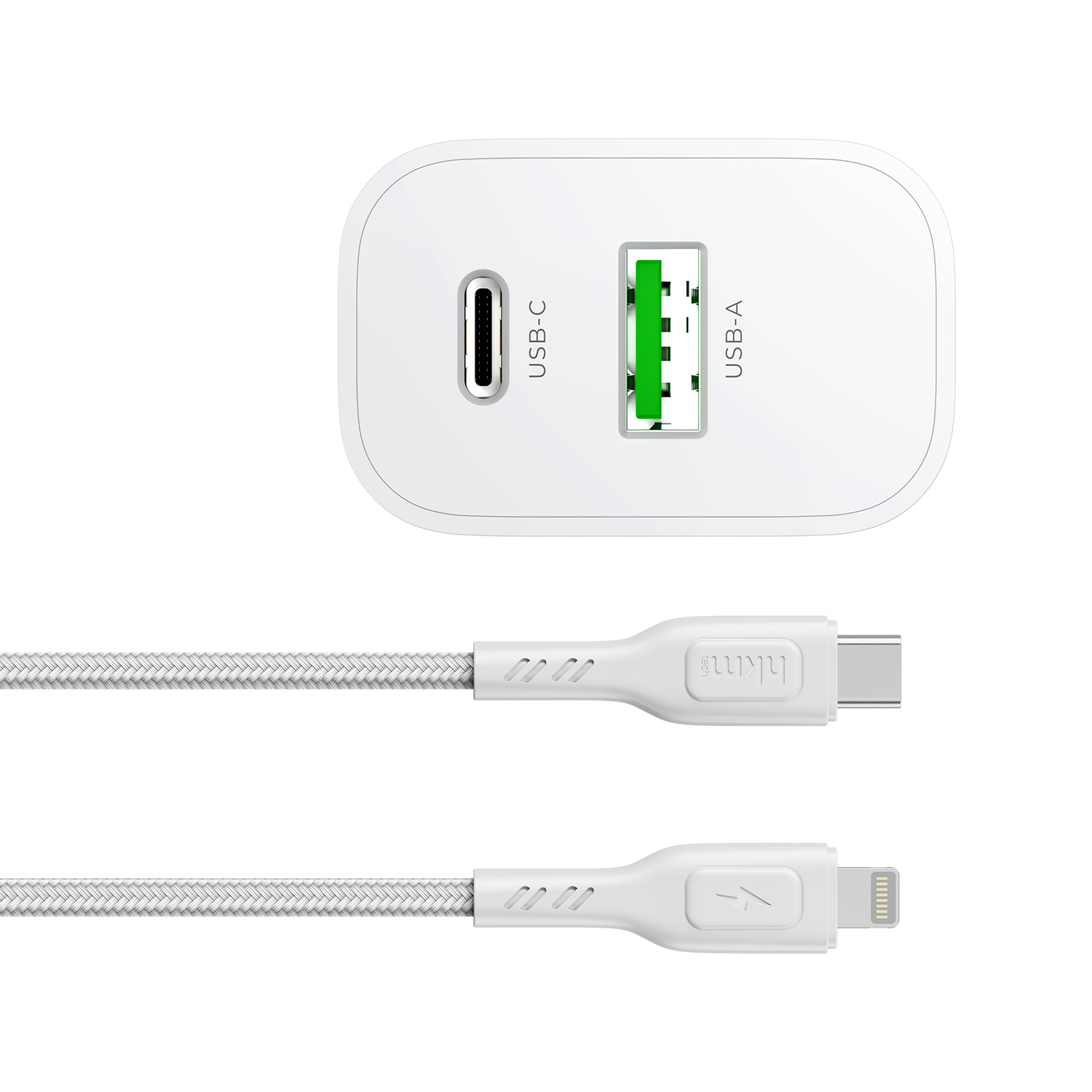 USB-C ve USB-A bağlantı noktalarına sahip beyaz şarj cihazı, biri USB-C, diğeri Lightning konnektörlü iki beyaz örgülü kablo ile.