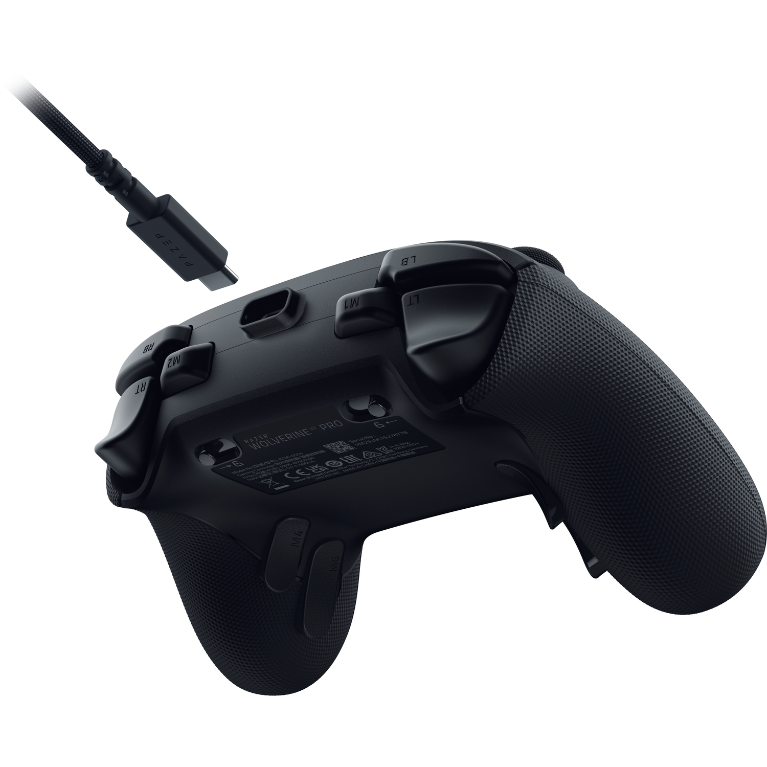 Zwarte Razer Wolverine Pro-controller met een USB-C-kabel. Knoppen en handgrepen zijn zichtbaar. Kabel is zwart.