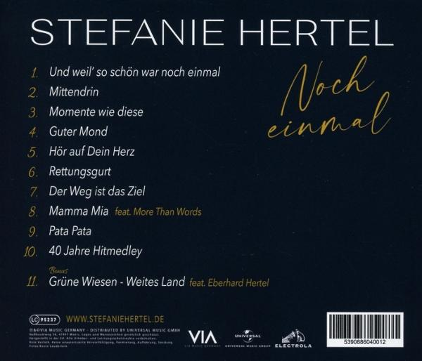 CD-Cover für Stefanie Hertels Album 'Noch Einmal'. Enthält Titelliste und Albumtitel in goldener Schrift auf dunkelblauem Hintergrund.