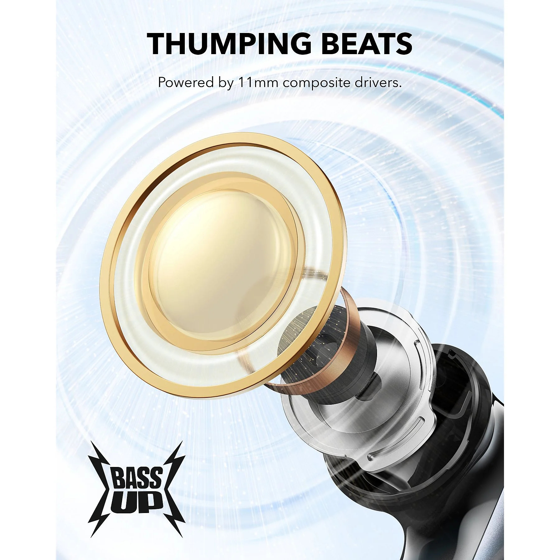 Obraz przedstawia element douszny. Złoty pierścień zewnętrzny. Tekst mówi 'THUMPING BEATS' i obecne jest logo 'BASS UP'.