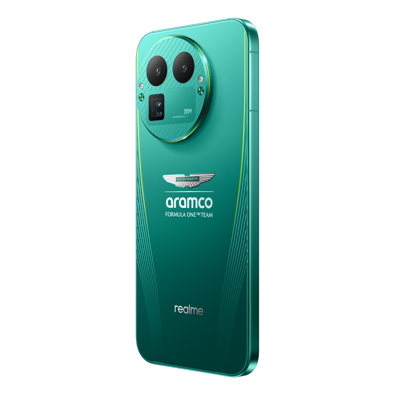 Zielony smartfon z potrójnym aparatem, logo Aston Martin i marką Aramco Formula 1 Team. Logo Realme na dole.