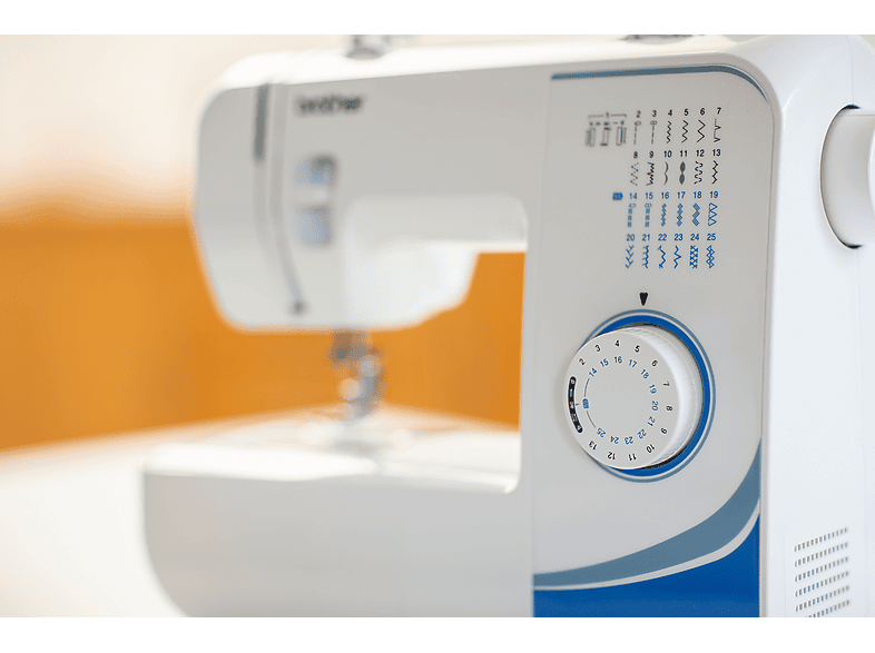 Brother RL425 Nähmaschine (51 Watt, 25-Stiche, Freiarmnähen, Weiß) — Foto 3 von 5