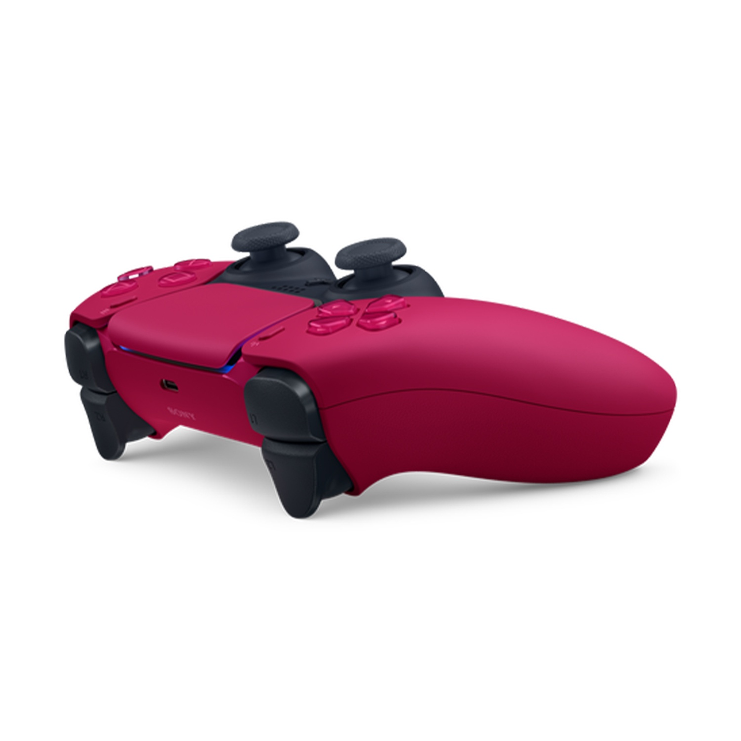 Un controller PlayStation 5 marrone. Ha due joystick neri, pulsanti e grilletti. Lo sfondo è bianco.