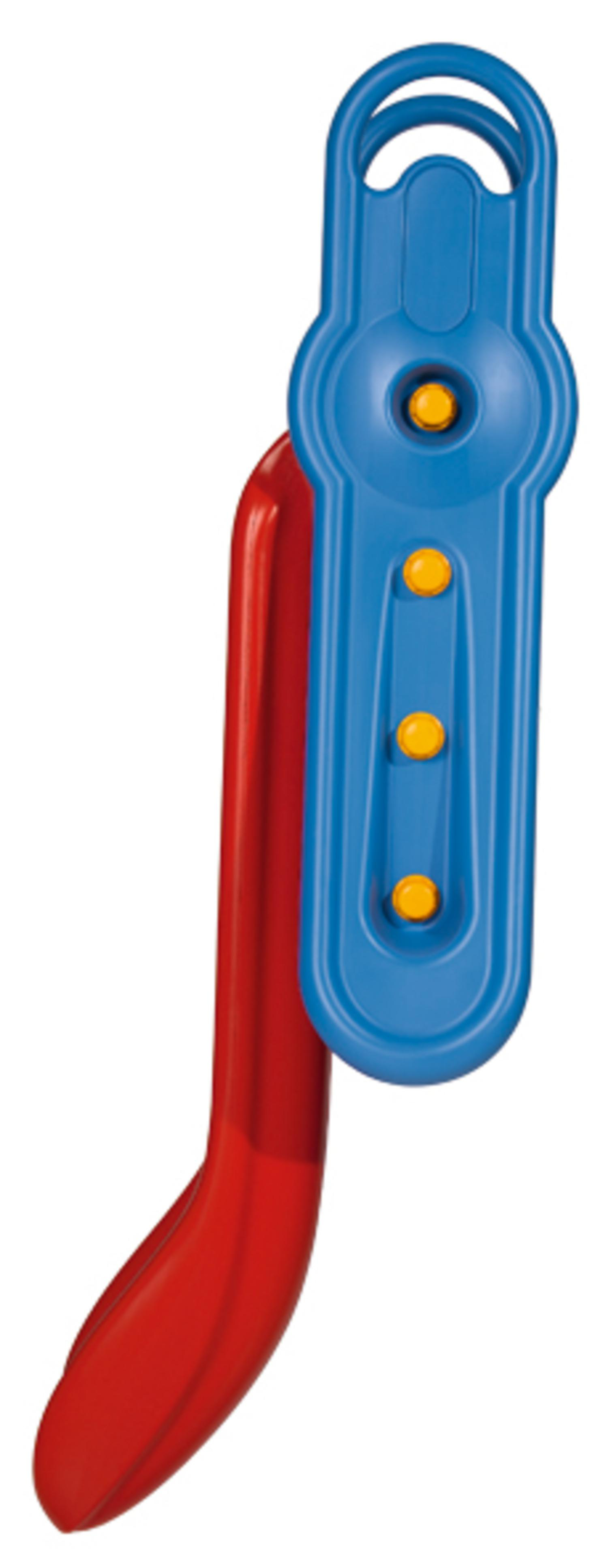 Ein blaues Plastikspielzeug mit drei gelben Knöpfen und einem roten, gebogenen Teil vor weißem Hintergrund.