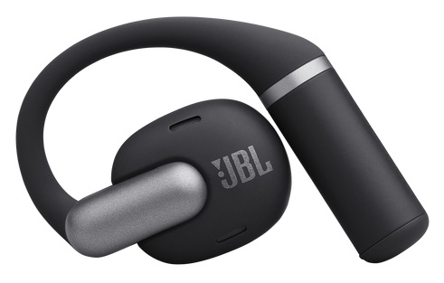 Czarne bezprzewodowe słuchawki JBL. Słuchawka z srebrnymi akcentami i logo JBL. Pętla na ucho zapewniająca bezpieczne dopasowanie. Odizolowane na białym tle.