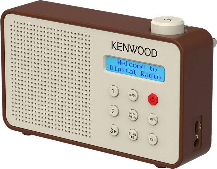 Una radio digitale Kenwood marrone e crema mostra 'Welcome to Digital Radio'. Ha pulsanti e un quadrante.
