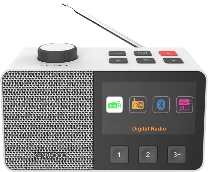 Une radio numérique blanche avec un écran affichant des icônes et du texte. Elle a des boutons et un bouton de volume. Une antenne s'étend vers le haut.