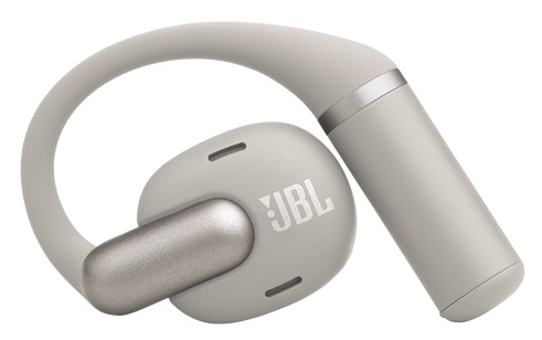 Jasnoszare słuchawki JBL. Słuchawka i haczyk na ucho są połączone. Logo JBL na słuchawce. Widoczne srebrne akcenty.