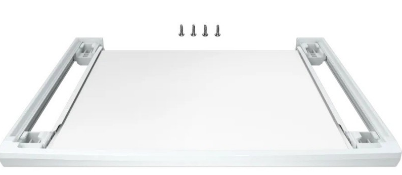 Biała prostokątna półka z metalowymi szynami, nad nią cztery śruby. Półka jest przeznaczona do pralki lub suszarki.