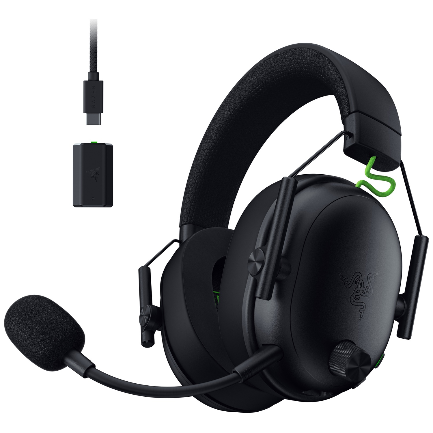Zwarte Razer gaming headset met afneembare microfoon, oplaadkabel en draadloze zender.
