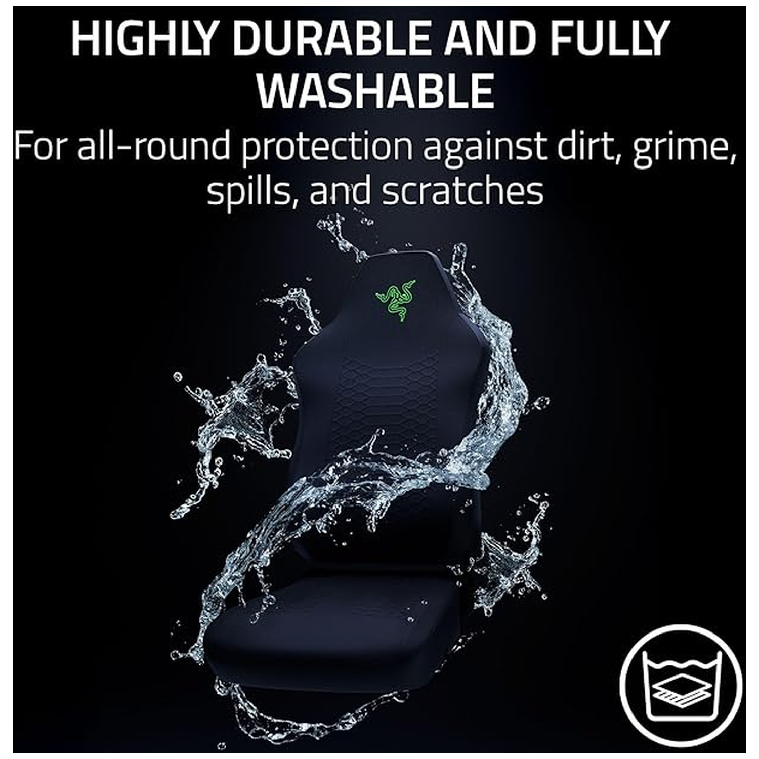 Chaise de jeu noire avec de l'eau éclaboussant dessus, soulignant sa capacité de lavage. Le logo Razer est visible sur l'appuie-tête.