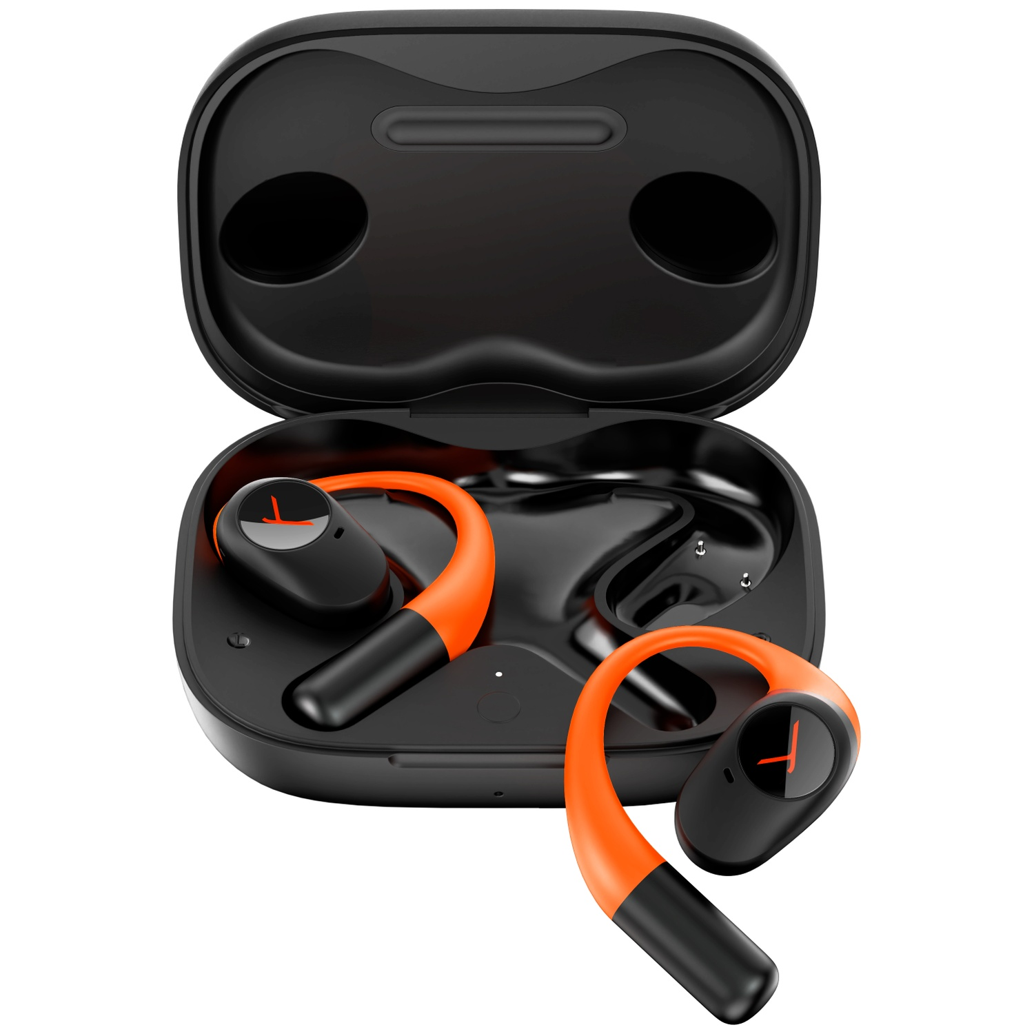 Écouteurs noirs avec des touches d'orange dans un étui de chargement noir. Un écouteur est en dehors de l'étui.