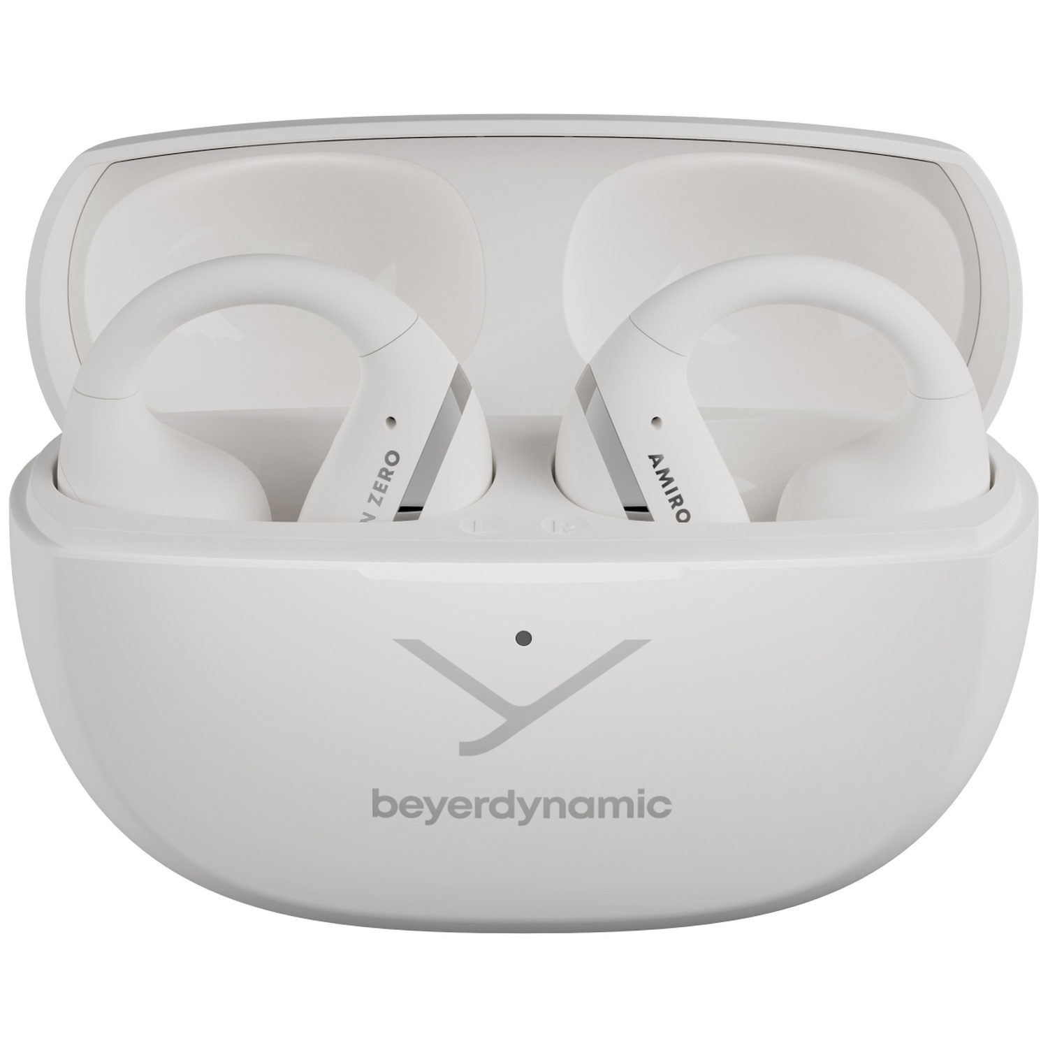 Écouteurs sans fil blancs dans un étui de chargement, l'étui est ouvert. La marque 'beyerdynamic' est imprimée sur l'étui.