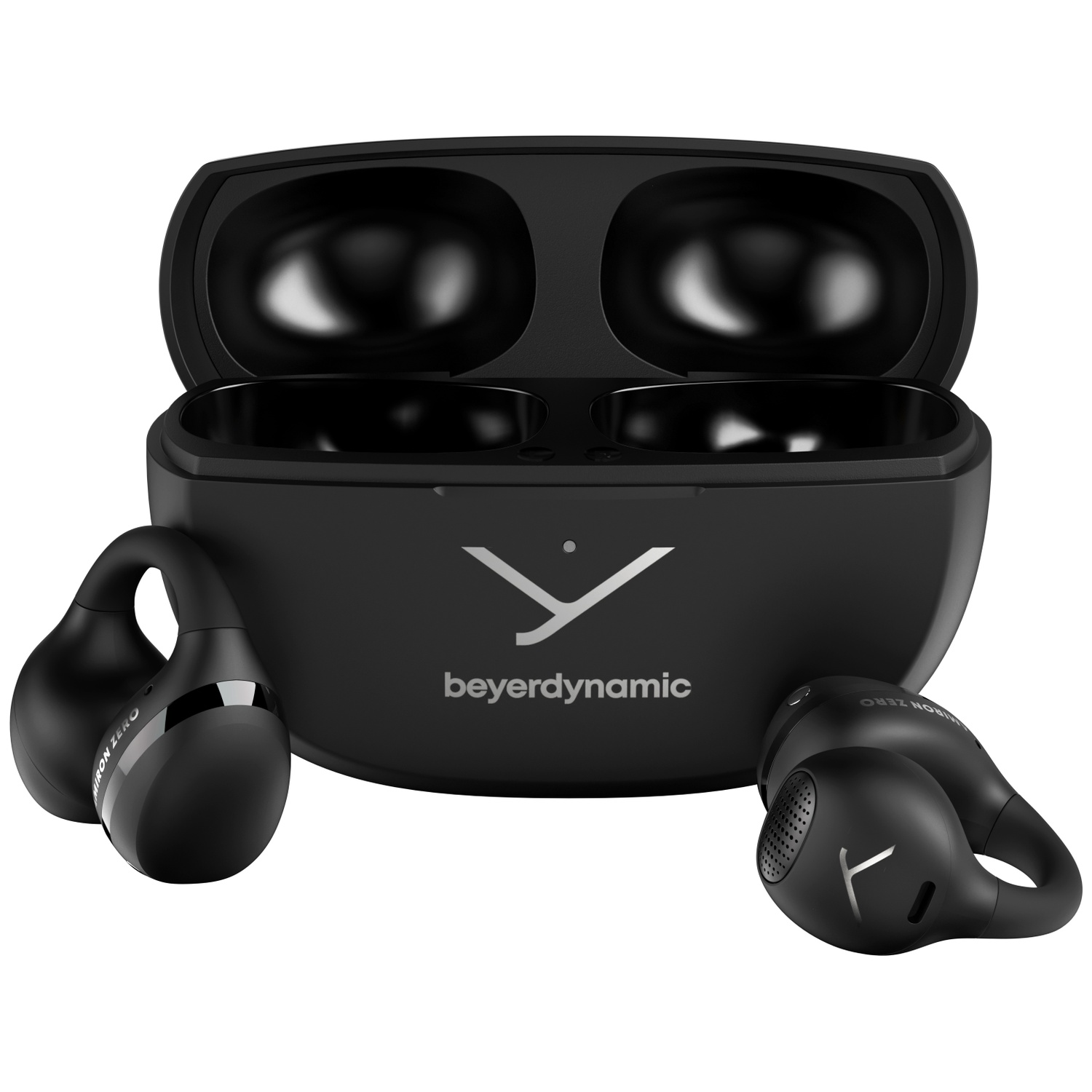 Écouteurs et étui de chargement Beyerdynamic noirs. L'étui est ouvert. Deux écouteurs sont en dehors de l'étui.