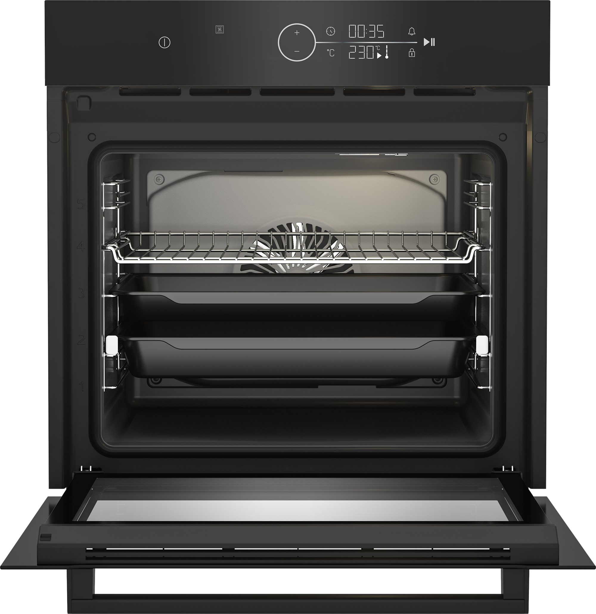 Otwarty piekarnik z rusztami, tacami i wentylatorem. Drzwi są otwarte. Panel pokazuje czas i temperaturę.