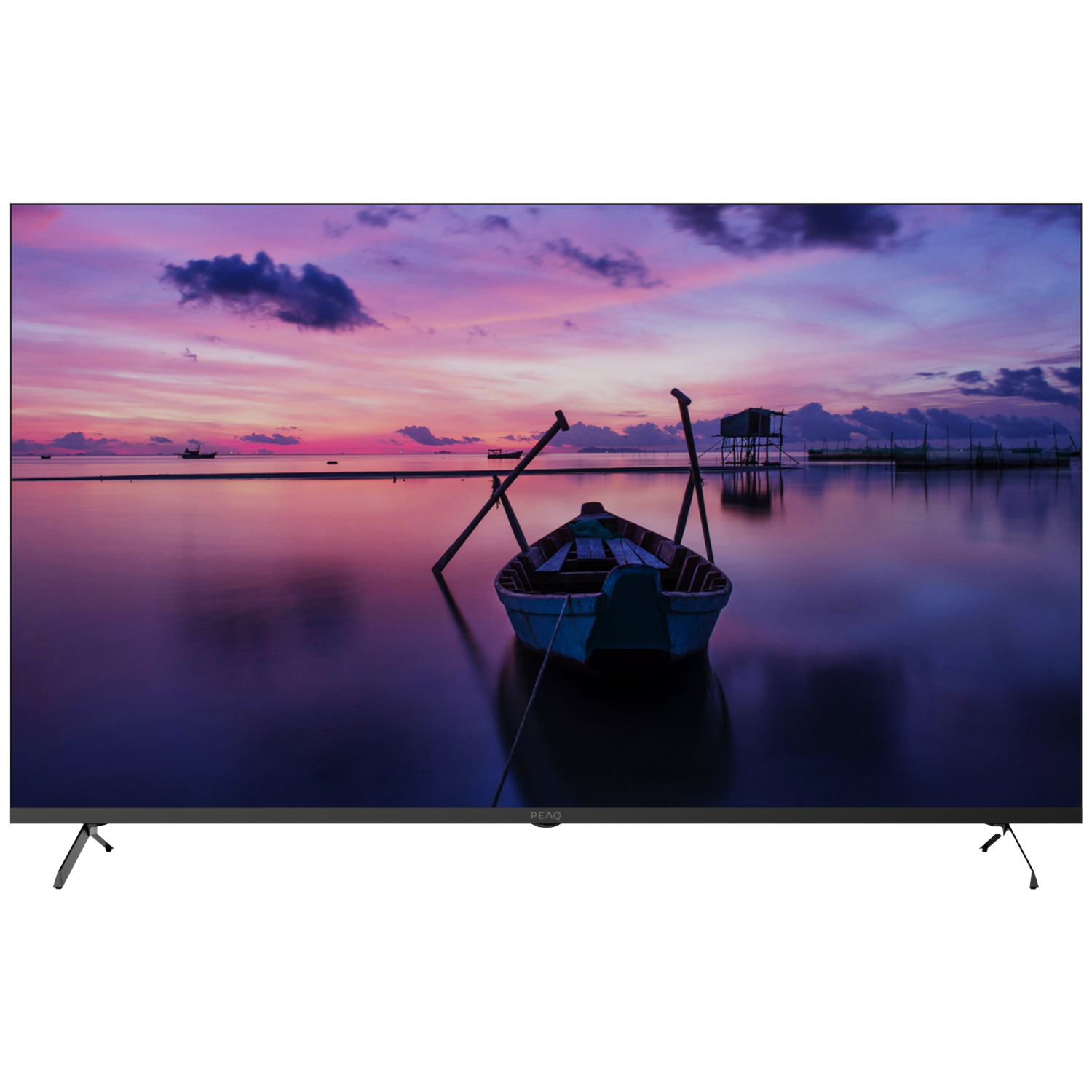 Le téléviseur affiche un bateau dans une eau calme avec un ciel de coucher de soleil coloré. Le bateau est au premier plan, et le fond montre le coucher de soleil.