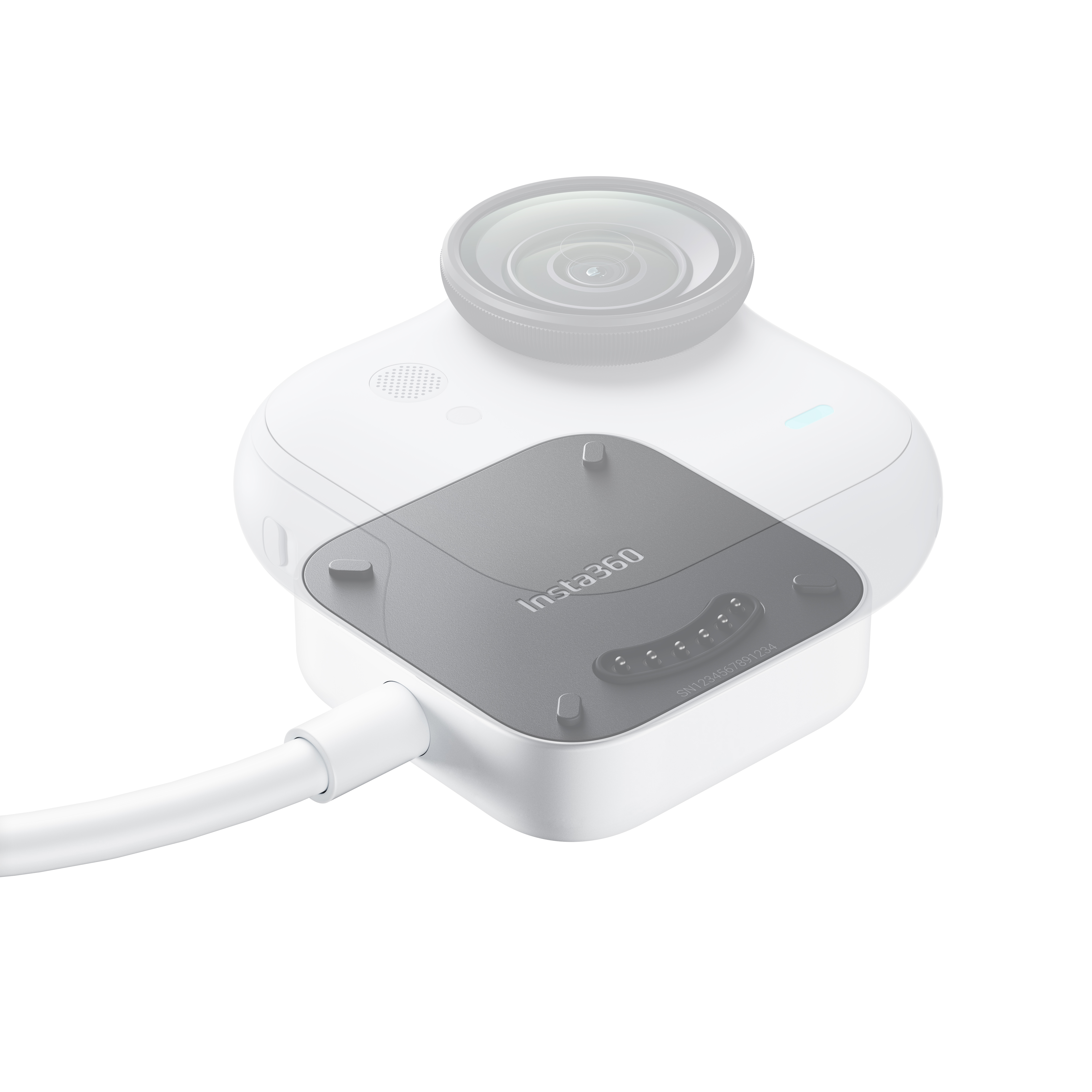 Eine weiße Insta360-Kamera wird gezeigt, die mit einem weißen Kabel verbunden ist. Die Kamera ist weiß und grau mit einem Objektiv.