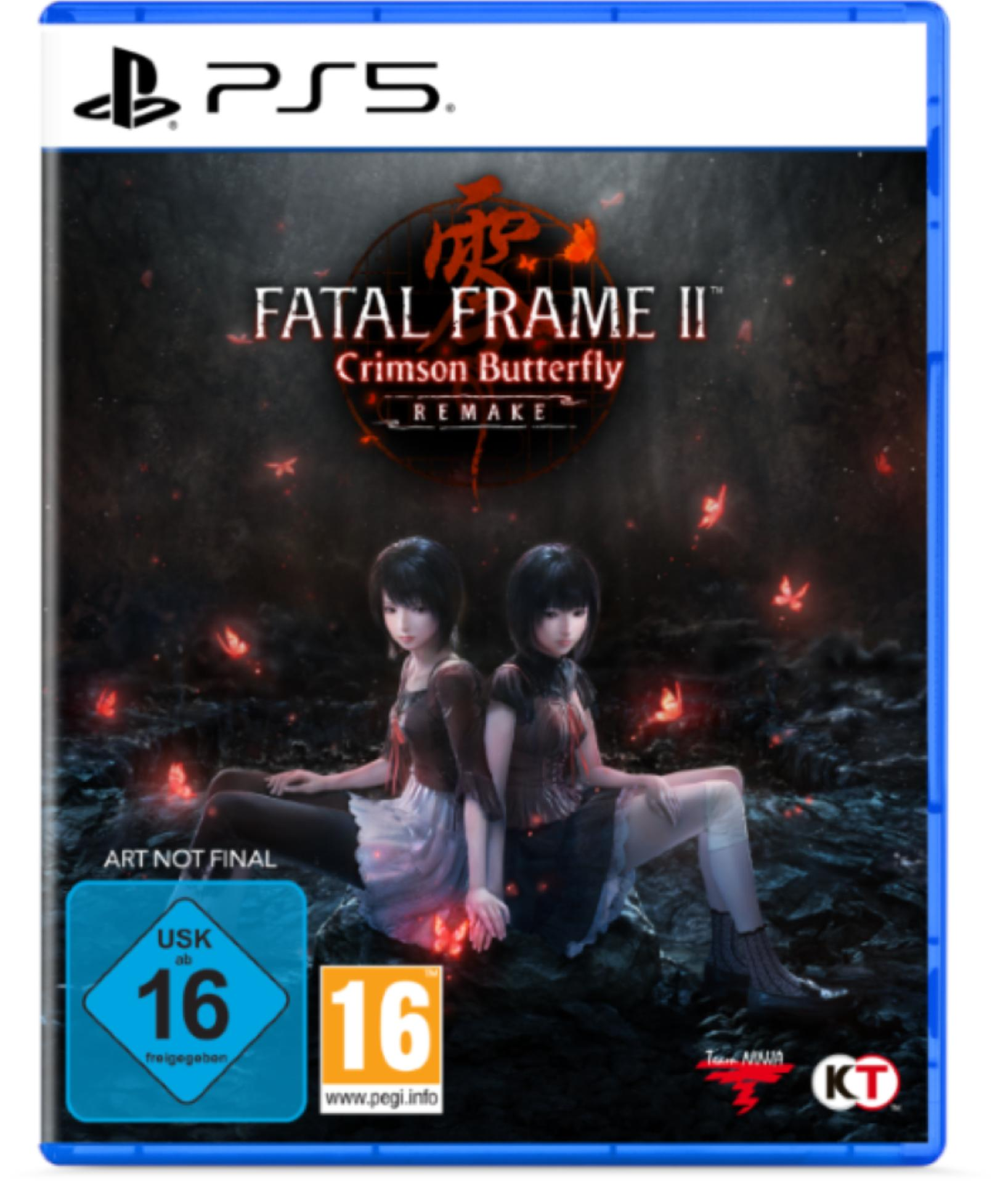 Spielcover von Fatal Frame II. Zwei Frauen sitzen Rücken an Rücken. Schmetterlinge und Titel sind darüber. Blaue PS5-Hülle.