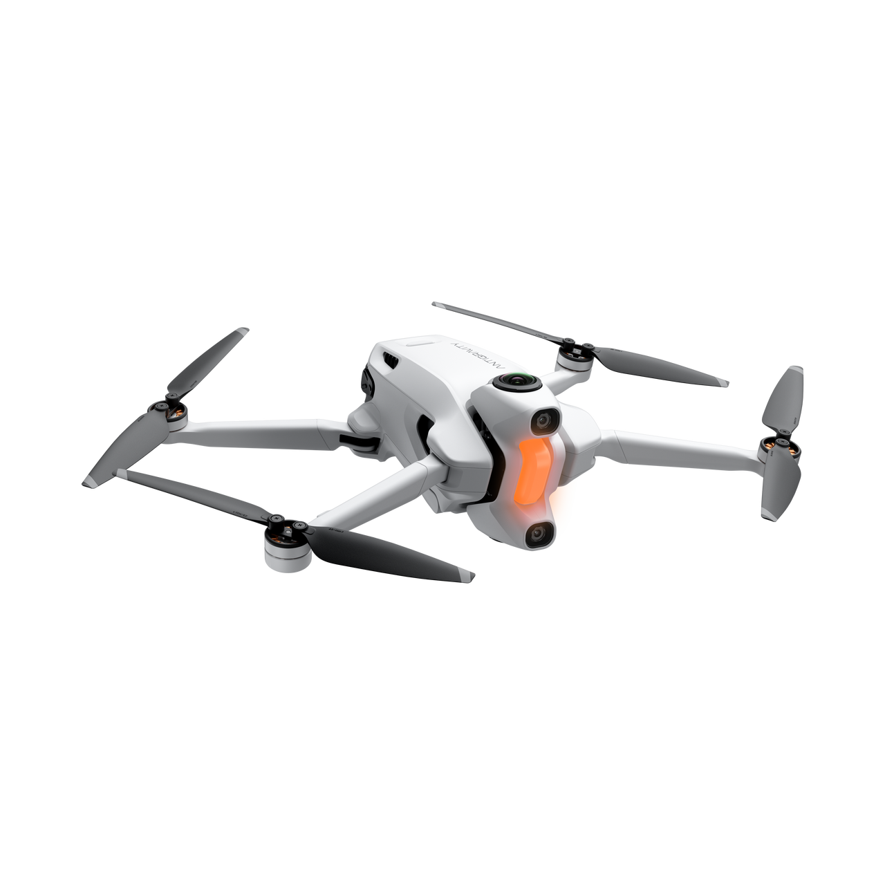 Siyah arka plan üzerinde dört pervaneli beyaz bir drone. Drone'nun turuncu ışıkları ve kameraları var.