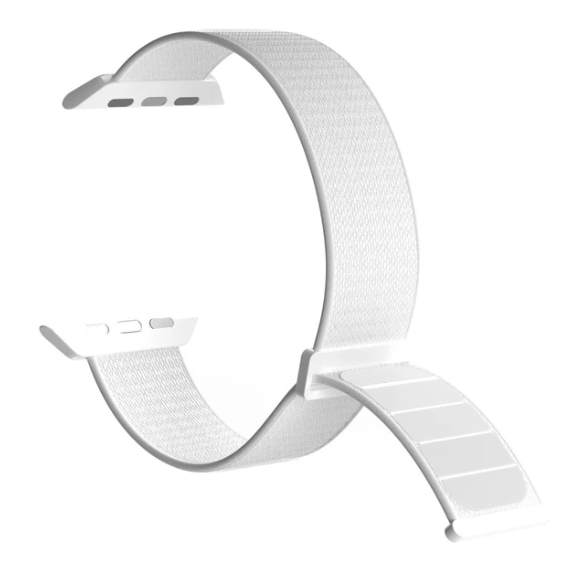 Ein weißes Apple Watch-Armband. Es ist gebogen mit Klettverschluss und zwei Verbindungsteilen.