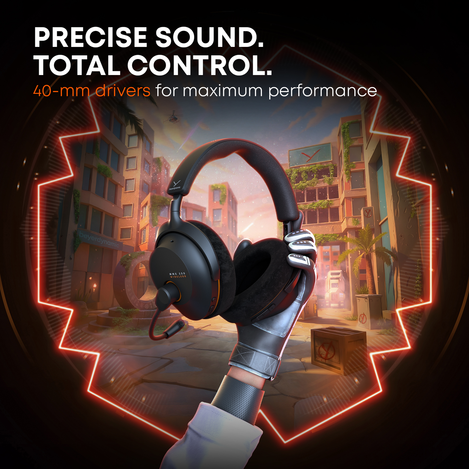 Een gehandschoende hand houdt een zwarte gaming headset met microfoon vast. Achtergrond toont een stad met gebouwen en een rode gloed.