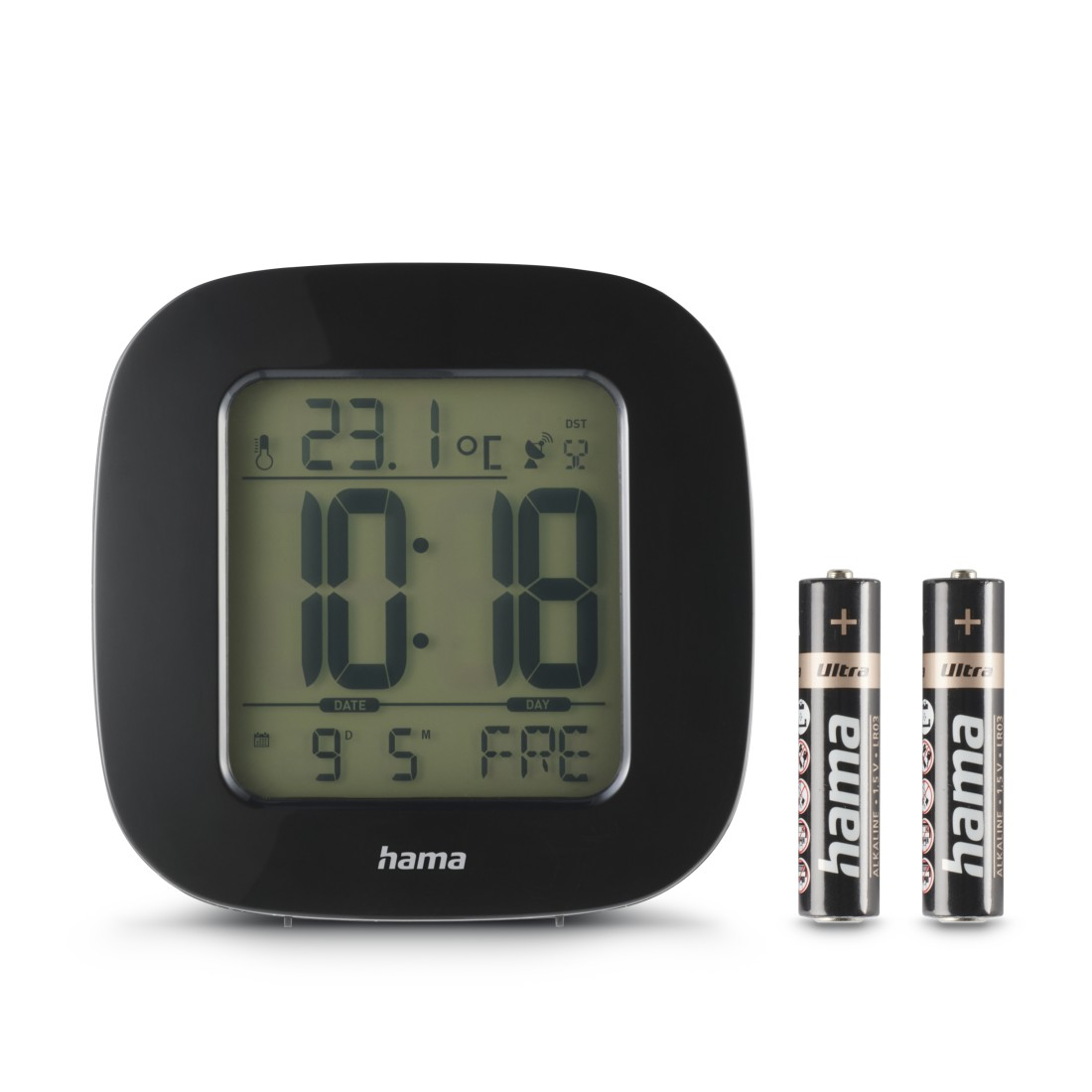 Eine schwarze Digitaluhr zeigt 23,1 Grad, die Uhrzeit 10:18 und das Datum an. Rechts sind zwei Batterien.