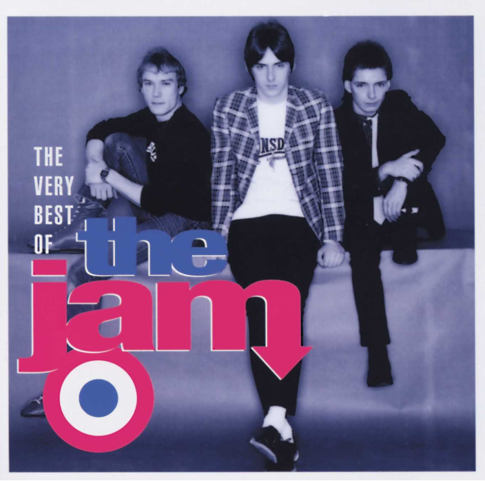 Albumcover für The Jam. Drei Männer posieren. Der Text lautet 'The Very Best Of The Jam' mit dem Bandlogo darunter.